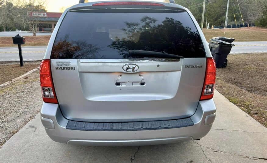 2007 Hyundai Entourage V6