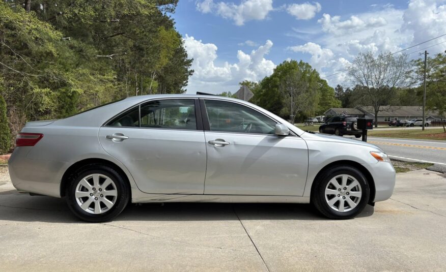 2009 Toyota XLE V6