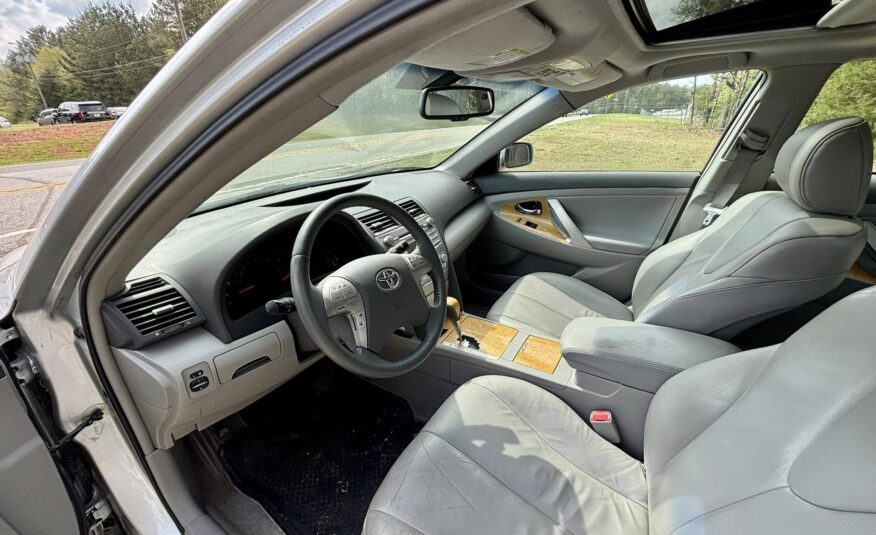 2009 Toyota XLE V6
