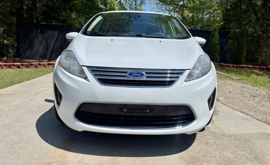 2012 Ford Fiesta SE