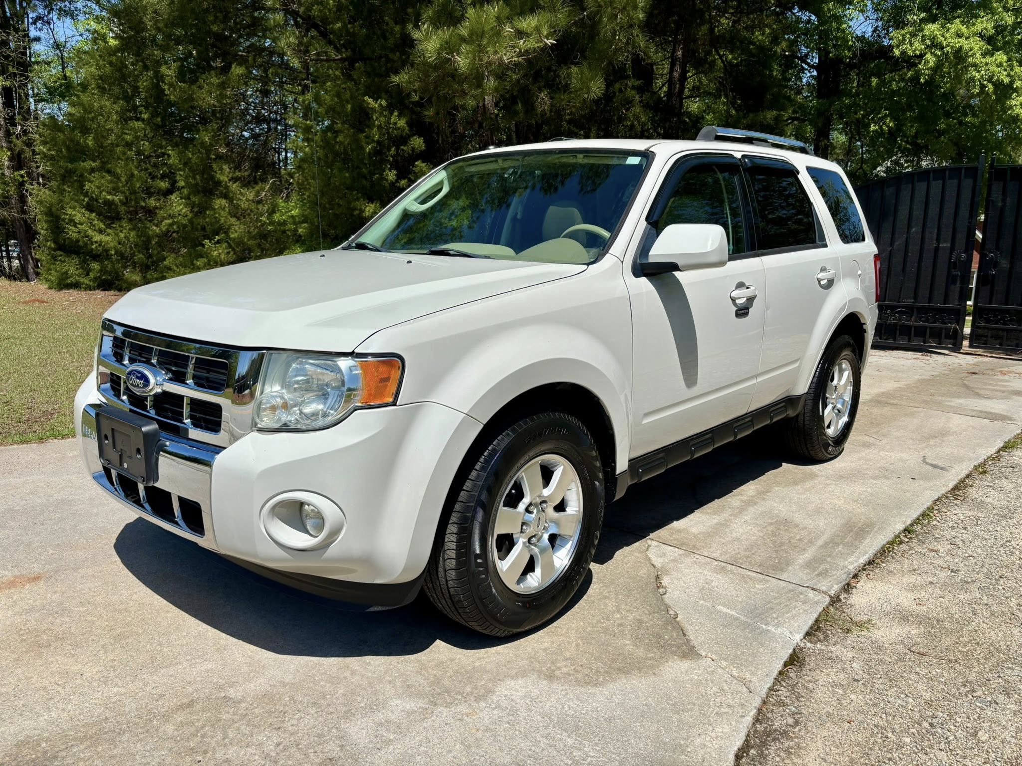2010 Ford Escape Limited V6