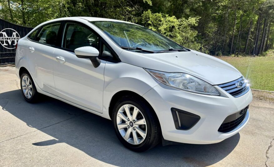 2012 Ford Fiesta SE