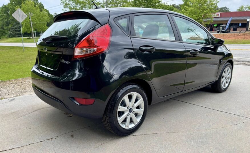 2011 Ford Fiesta SE