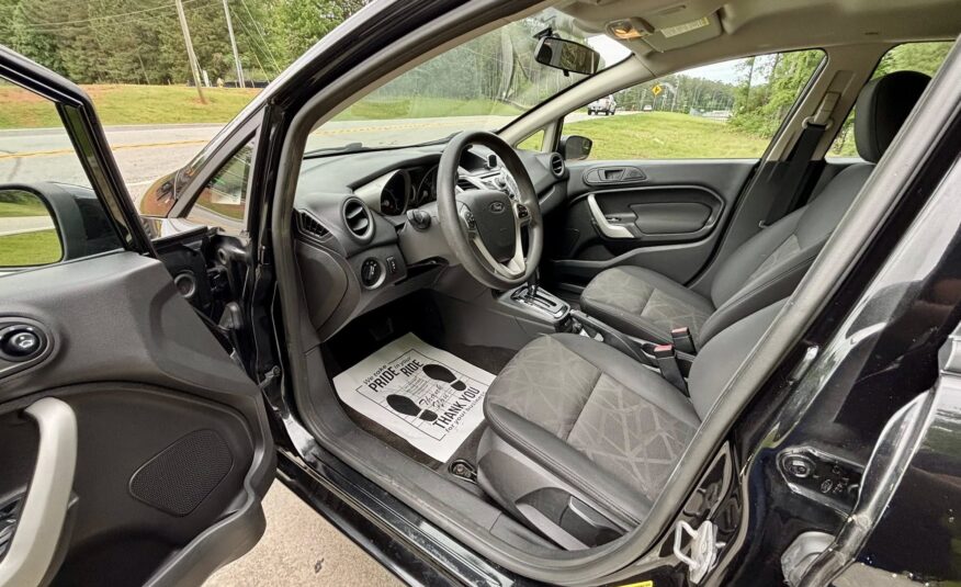 2011 Ford Fiesta SE