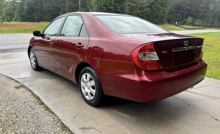 2004 Toyota Camry LE