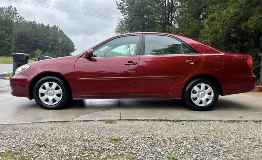 2004 Toyota Camry LE