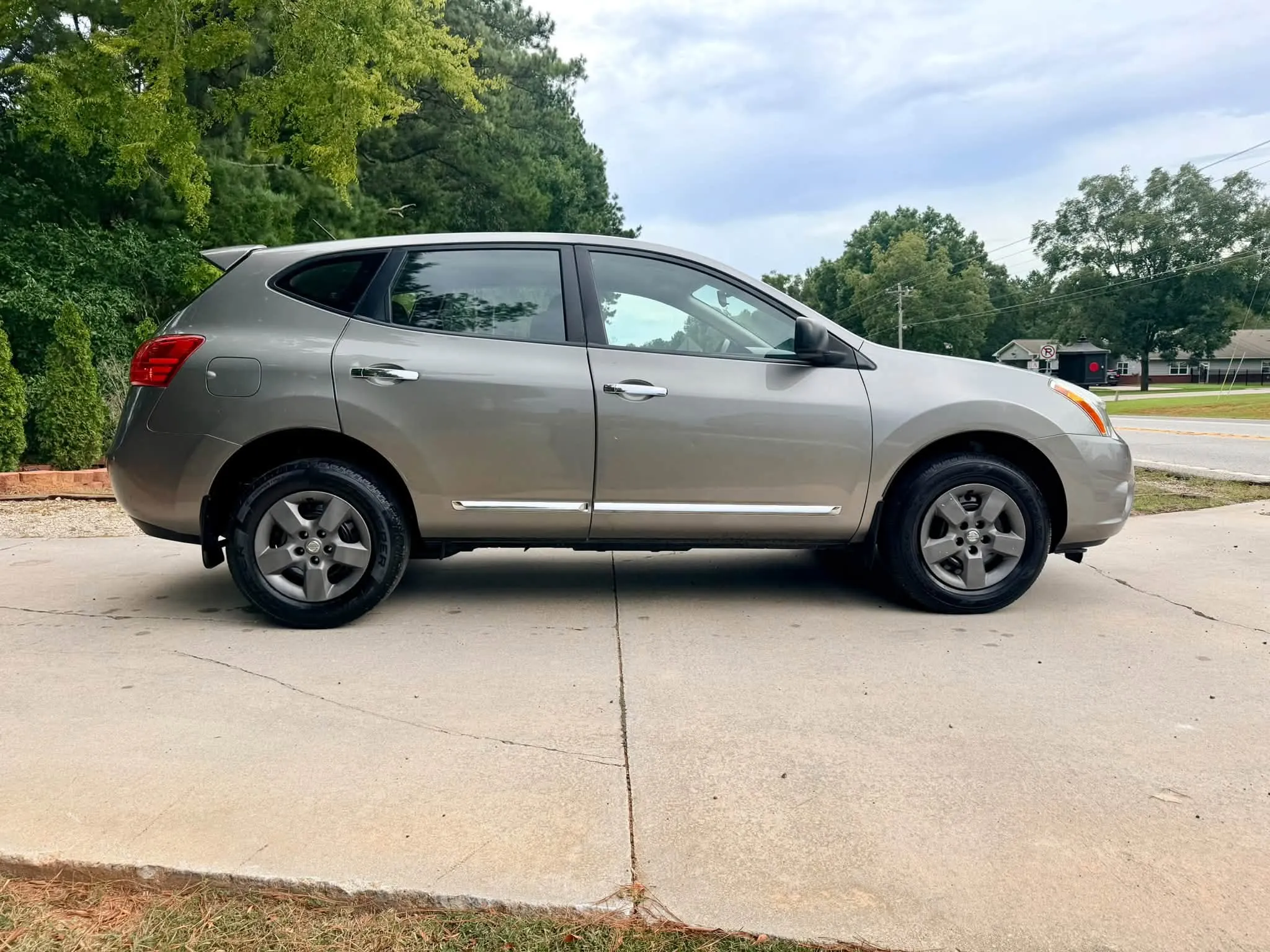 2011 Nissan Rogue S